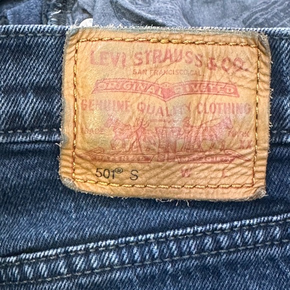 Levis Levi's 501 Skinny Dark Indigo Wash 24 Y2K Grunge Model Off Duty, Grunge - Picture 5 of 16